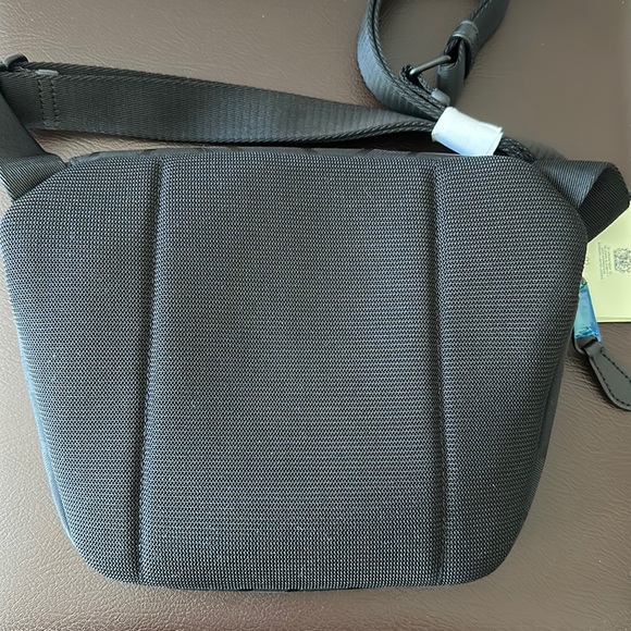 Burberry Crossbody Bag (unisex) - Picture 6 of 14